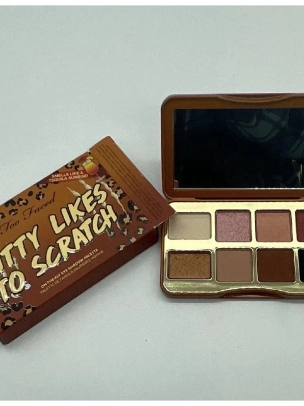 Too Faced KITTY LIKES TO SCRATCH On The Fly Eyeshadow Palette New in Box